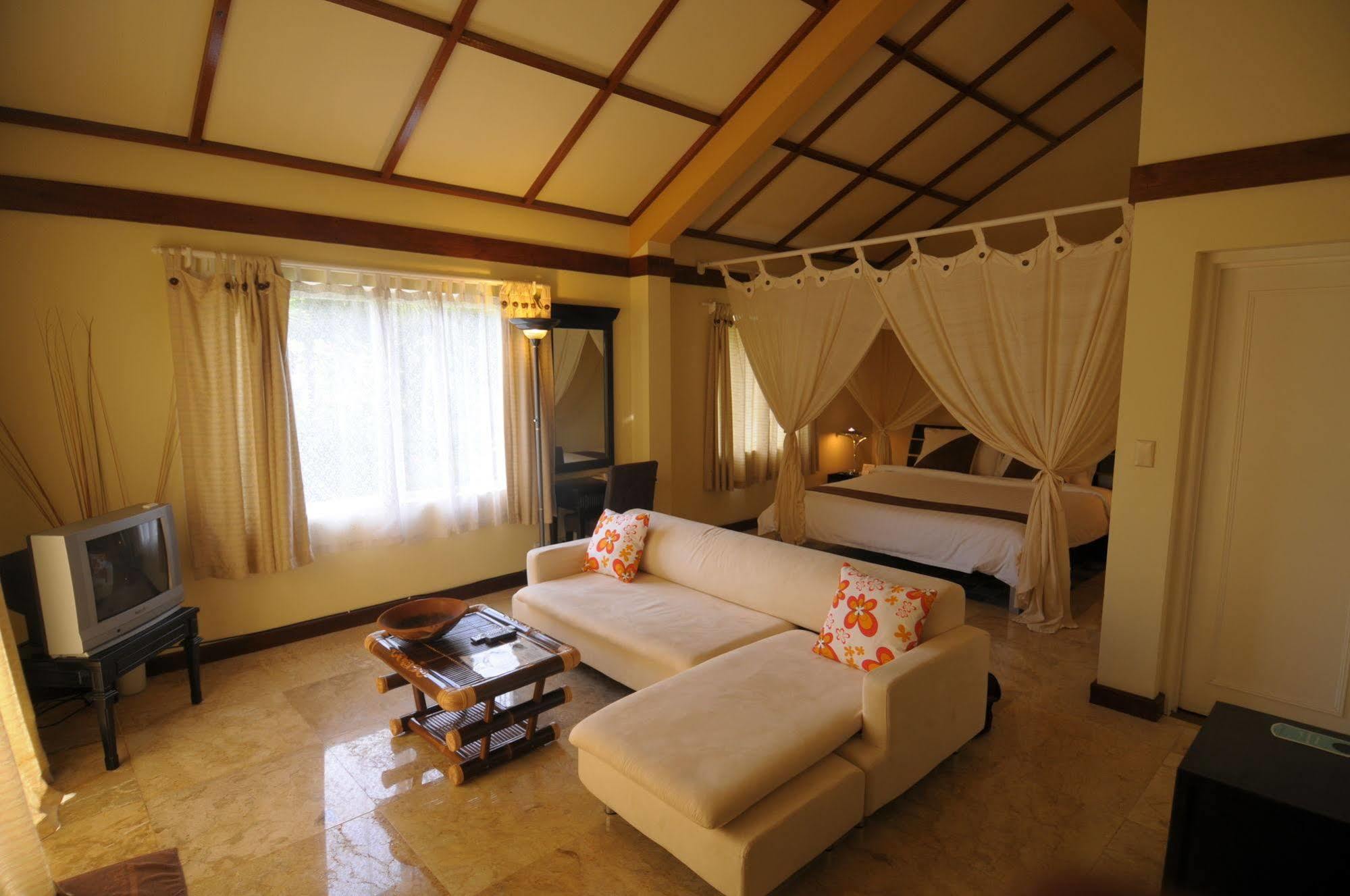 Mariana Resort & Spa San Roque Luaran gambar